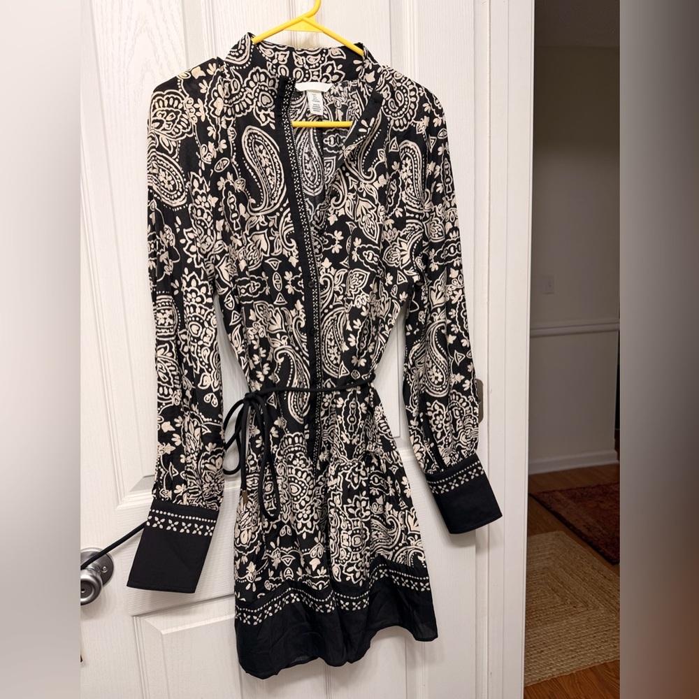 H&M Monochrome Paisley Mini Dress - Small
